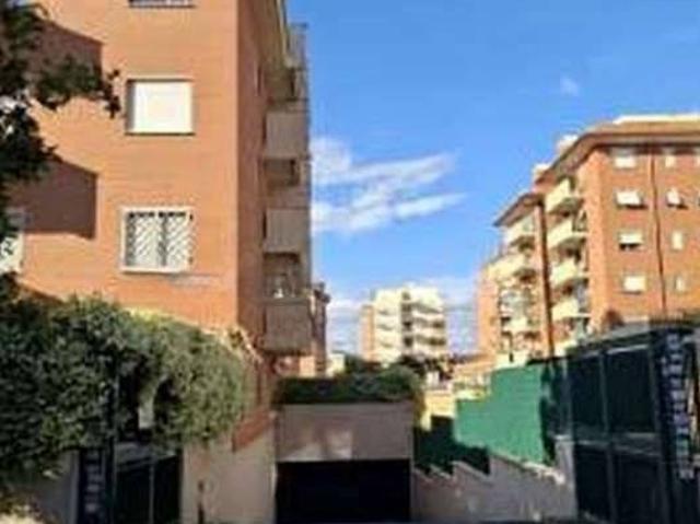 Appartamento in vendita a Municipio Roma VII, Roma Capitale