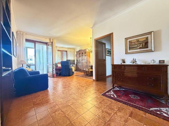 Appartamento in vendita a Roma 70, Roma