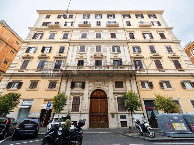 Appartamento in vendita a Municipio Roma I, Roma Capitale