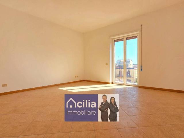 Appartamento in vendita a Municipio Roma X, Roma Capitale