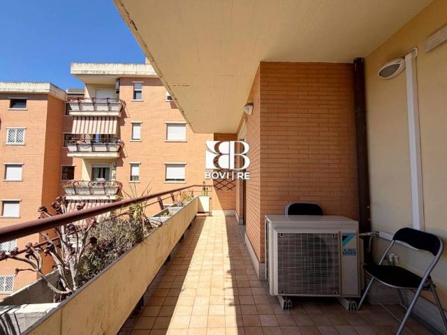 Appartamento in vendita a Roma 70, Roma