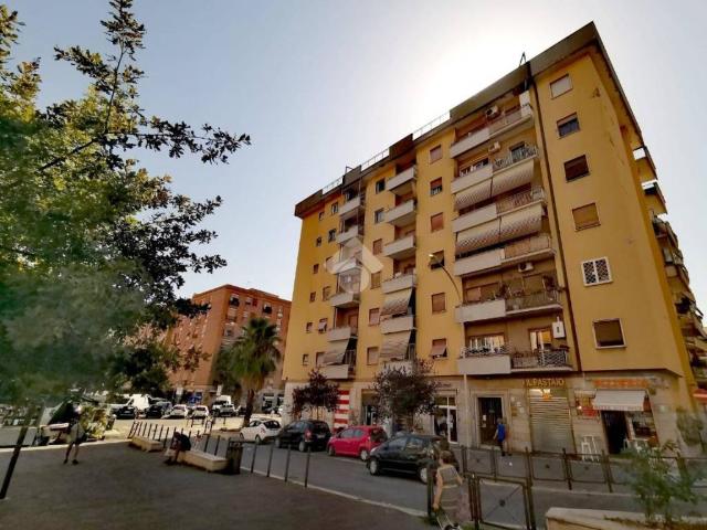 Appartamento in vendita a Municipio Roma VII, Roma Capitale