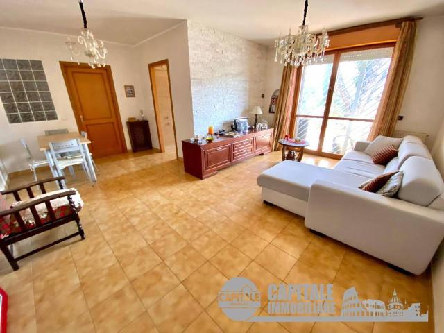 Appartamento in vendita a Mostacciano, Roma Capitale