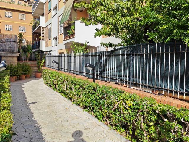 Appartamento in vendita a Torrevecchia, Roma