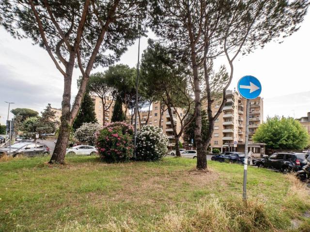 Appartamento in vendita a Casale Prima Porta, Roma Capitale