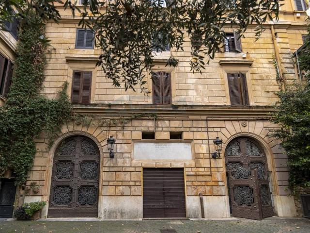 Appartamento in vendita a Municipio Roma I, Roma Capitale