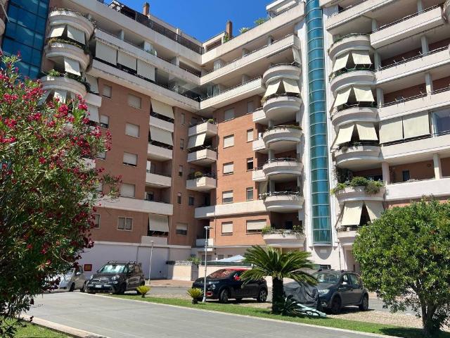Appartamento in vendita a Axa, Roma Capitale