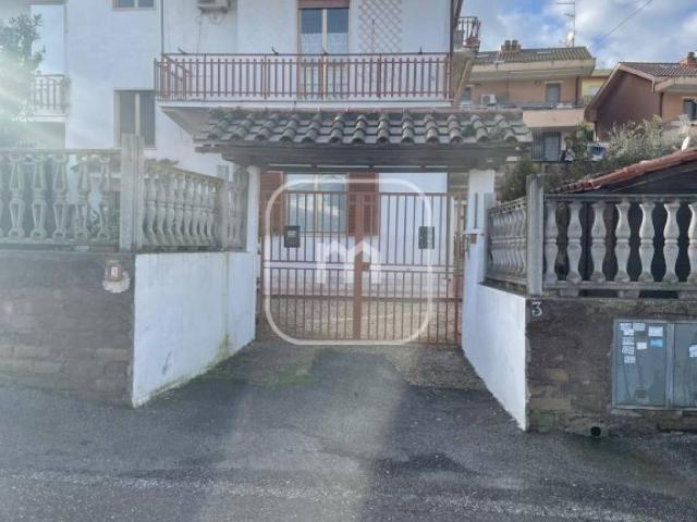 Appartamento in vendita a Prima Porta, Montecompatri