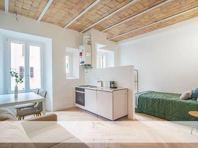 Appartamento in vendita a Municipio Roma I, Roma Capitale