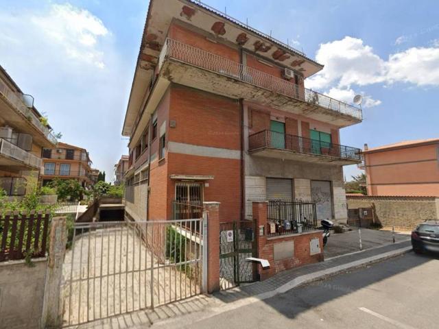 Appartamento in vendita a Municipio Roma VII, Roma Capitale