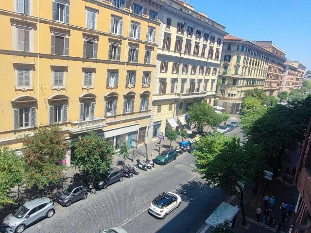 Appartamento in vendita a Municipio Roma I, Roma Capitale
