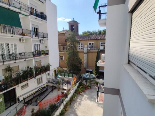 Appartamento in vendita a Garbatella, Roma