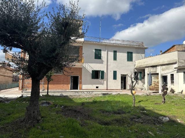 Appartamento in vendita a Municipio Roma VI, Roma Capitale
