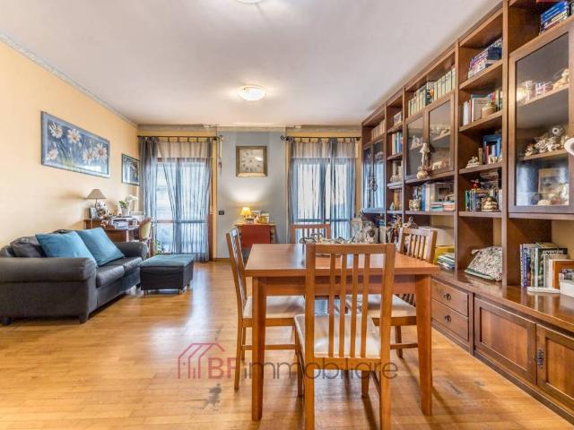 Appartamento in vendita a Mostacciano, Roma Capitale