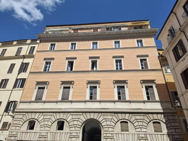 Appartamento in vendita a Municipio Roma I, Roma Capitale