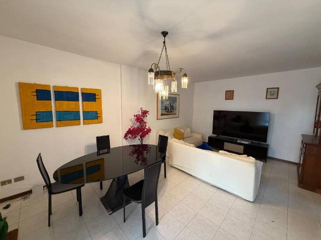 Appartamento in vendita a Torrino, Roma