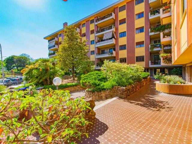 Appartamento in vendita a Mostacciano, Roma Capitale