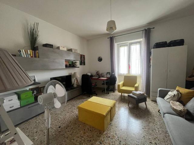 Appartamento in vendita a Municipio Roma VII, Roma Capitale