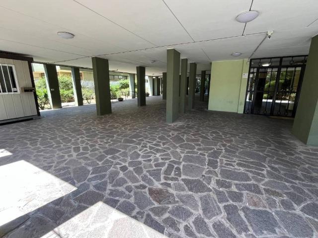 Appartamento in vendita a Mostacciano, Roma Capitale