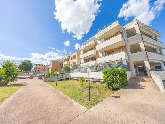Appartamento in vendita a Castelverde, Roma Capitale