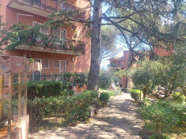 Appartamento in vendita a Municipio Roma XV, Roma Capitale