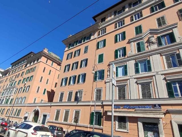 Appartamento in vendita a Municipio Roma II, Roma Capitale