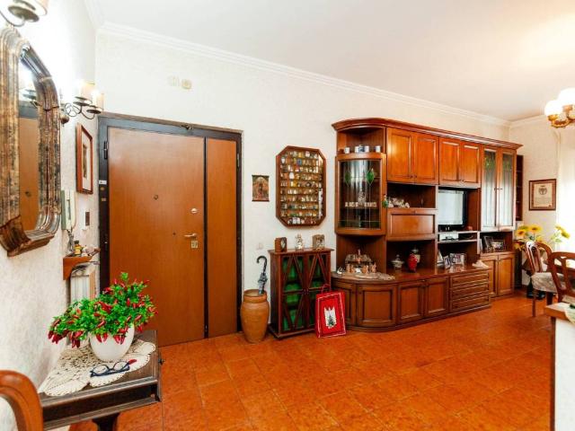 Appartamento in vendita a Stagni di Ostia, Roma Capitale