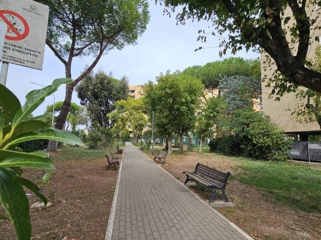 Appartamento in vendita a Municipio Roma VII, Roma Capitale