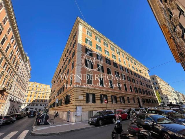 Appartamento in vendita a Municipio Roma I, Roma Capitale