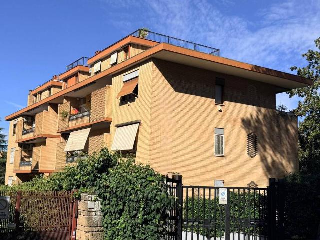 Appartamento in vendita a Torrino, Roma