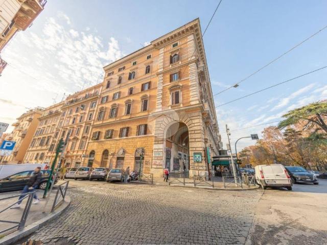 Appartamento in vendita a Municipio Roma I, Roma Capitale