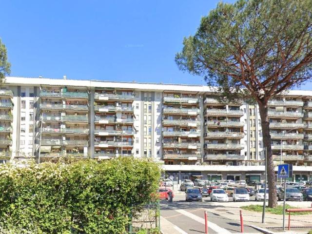 Appartamento in vendita a Cinecittà Est, Romanina