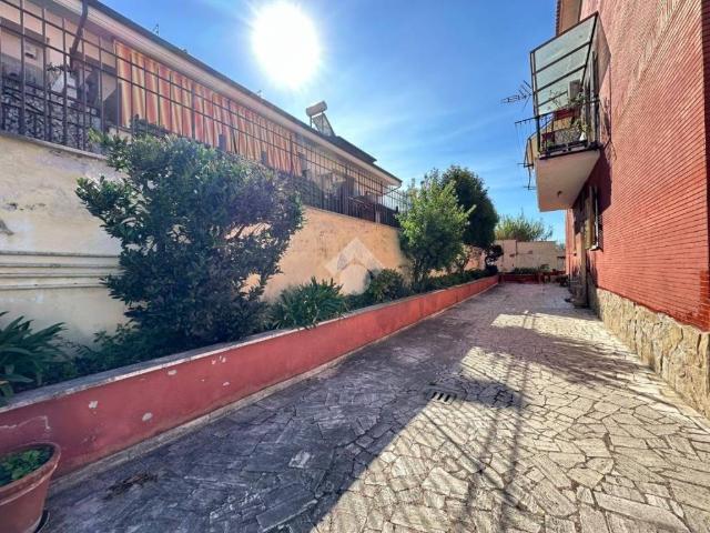 Appartamento in vendita a Selva Nera, Roma