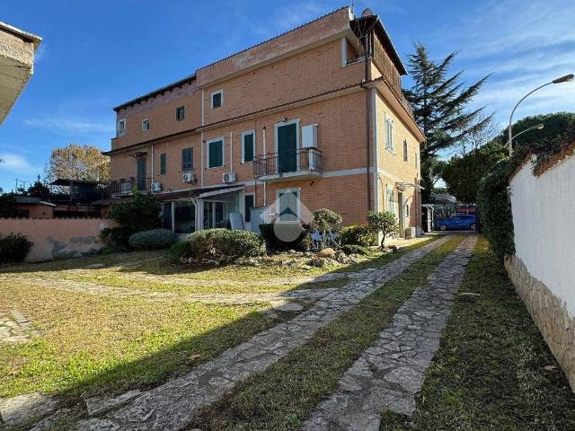 Appartamento in vendita a Acilia Sud, Roma