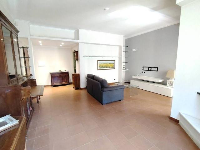 Appartamento in vendita a Mostacciano, Roma Capitale