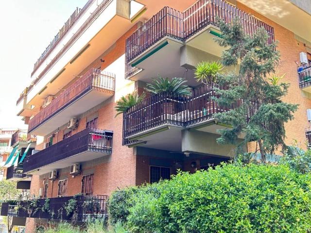 Appartamento in vendita a Municipio Roma VIII, Roma Capitale