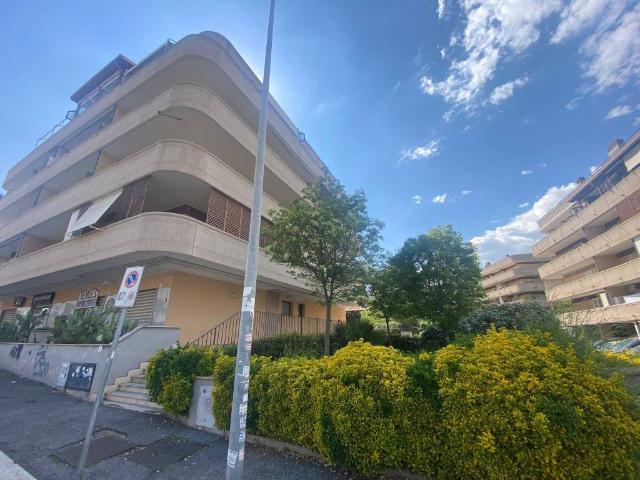 Appartamento in vendita a Municipio Roma VI, Roma Capitale