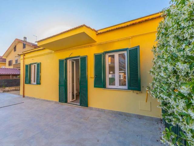 Appartamento in vendita a Montecompatri