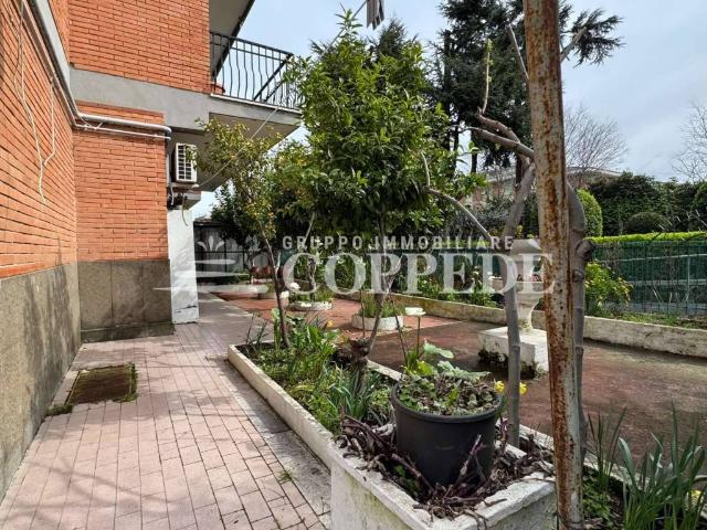 Appartamento in vendita a Municipio Roma VI, Roma Capitale