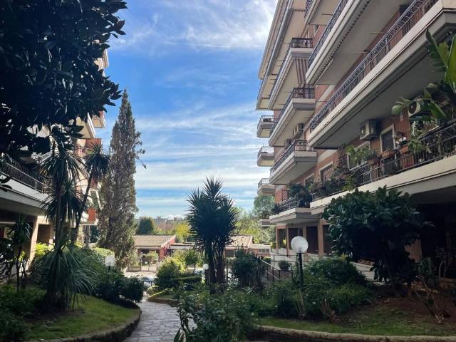 Appartamento in vendita a Montagnola, Roma