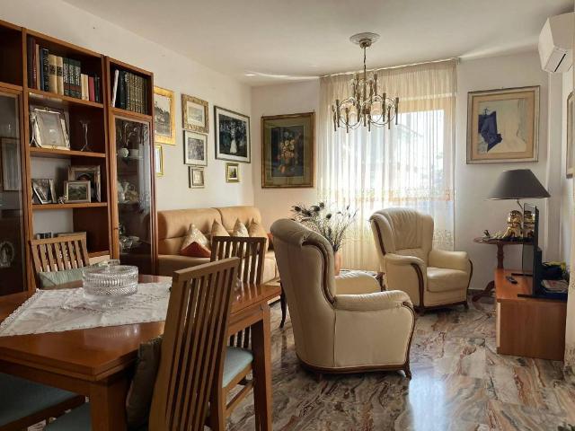 Appartamento in vendita a Castel di Decima, Roma