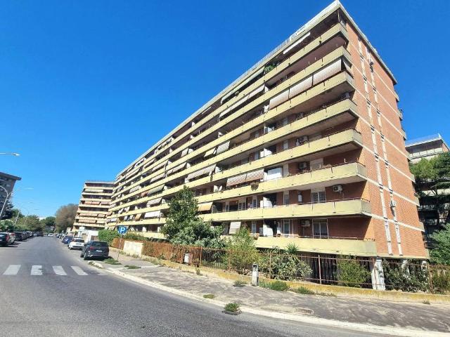 Appartamento in vendita a Cinecittà Est, Roma