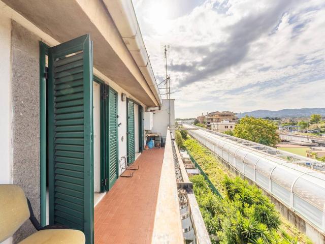 Appartamento in vendita a Villaggio Breda, Roma Capitale