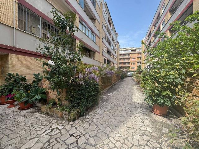 Appartamento in vendita a Lido di Ostia, Roma Capitale