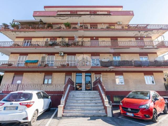 Appartamento in vendita a Finocchio, Roma Capitale