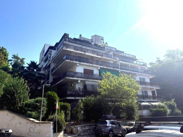 Appartamento in vendita a Municipio Roma XV, Roma Capitale