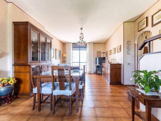 Appartamento in vendita a Casale Prima Porta, Roma Capitale