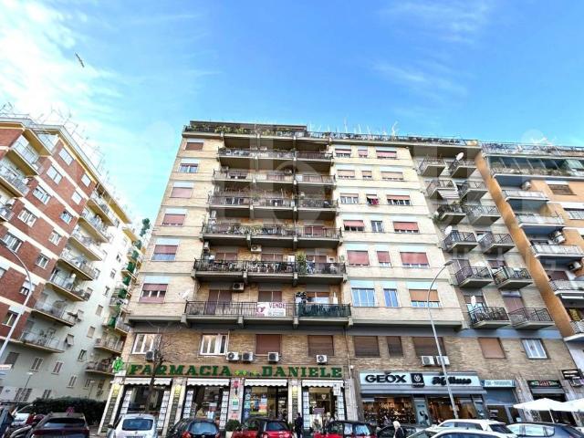 Appartamento in vendita a Municipio Roma VIII, Roma Capitale