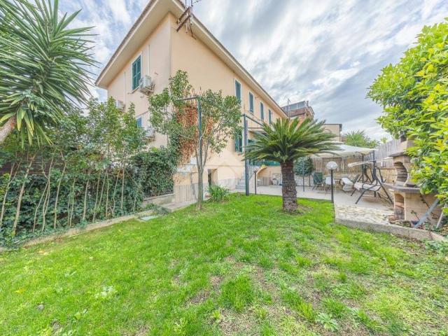 Appartamento in vendita a Finocchio, Roma Capitale
