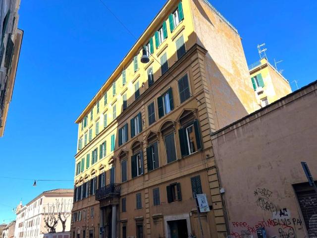 Appartamento in vendita a Celio, Roma